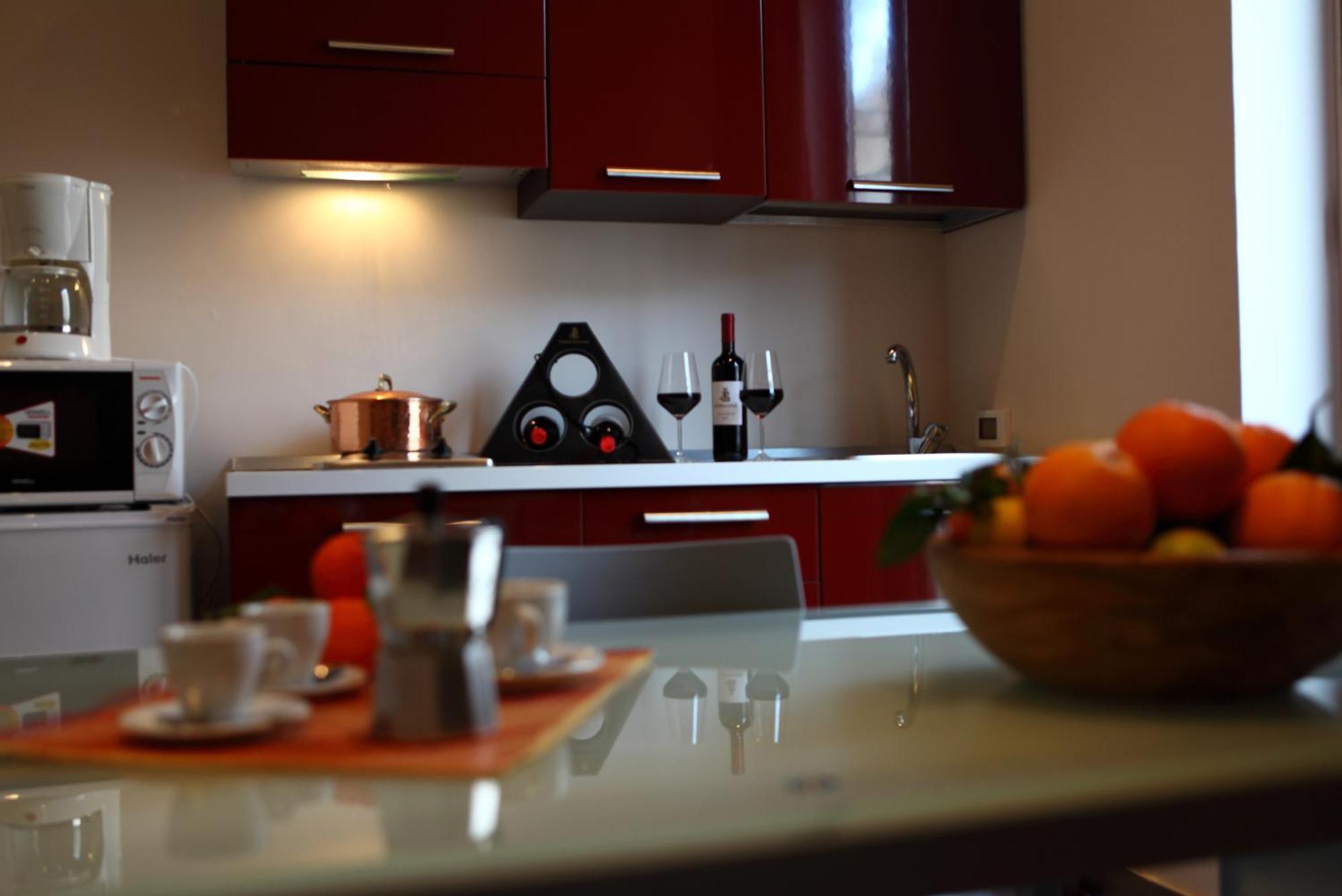 Aparthotel Palazzo Dei Corsari Trapani Esterno foto