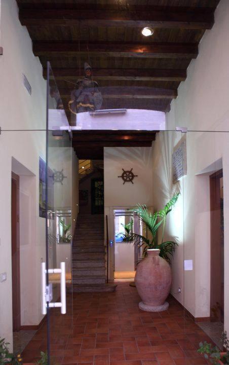 Aparthotel Palazzo Dei Corsari Trapani Esterno foto